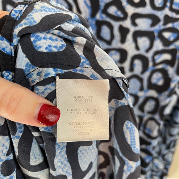 Equipment Blue Animal Print Long Sleeve Silk Dress - Picture 6 of 9